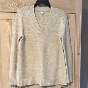 J. Jill creamy oatmeal color  V-Neck Sweater